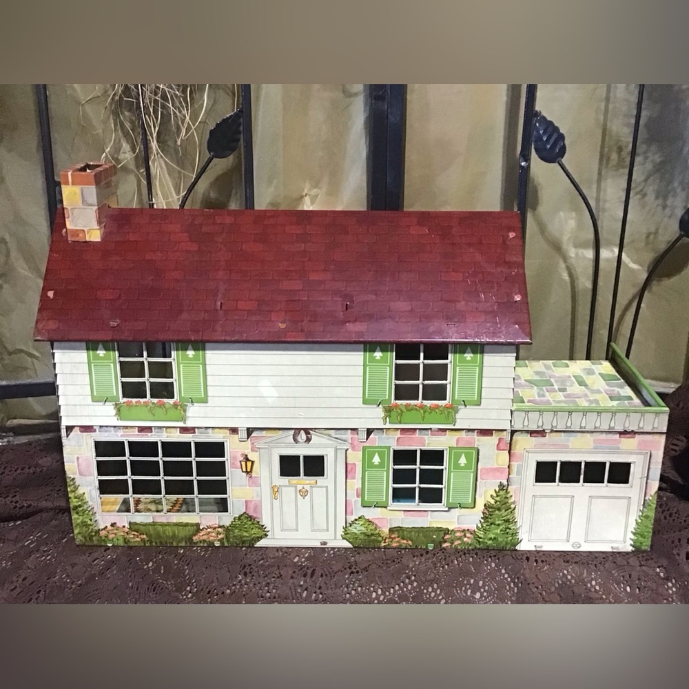 1950’s Marx Tin Colonial style doll house
